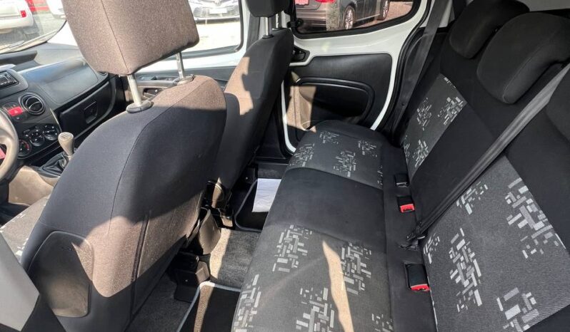 
								2011  FIAT Qubo заповнено									