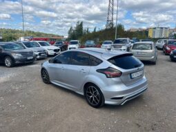 
										2016  FORD Focus 5 Doors заповнено									