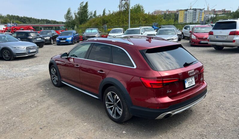 
								2017  AUDI A4 заповнено									