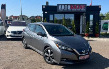 2021  NISSAN Leaf