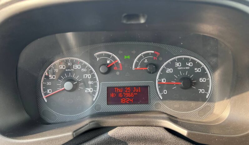 
								2011  FIAT Qubo заповнено									
