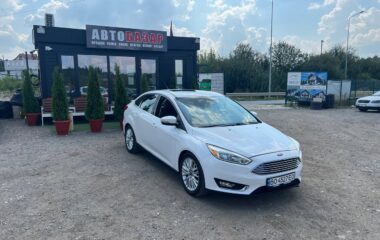 2014  FORD Focus 5 Doors