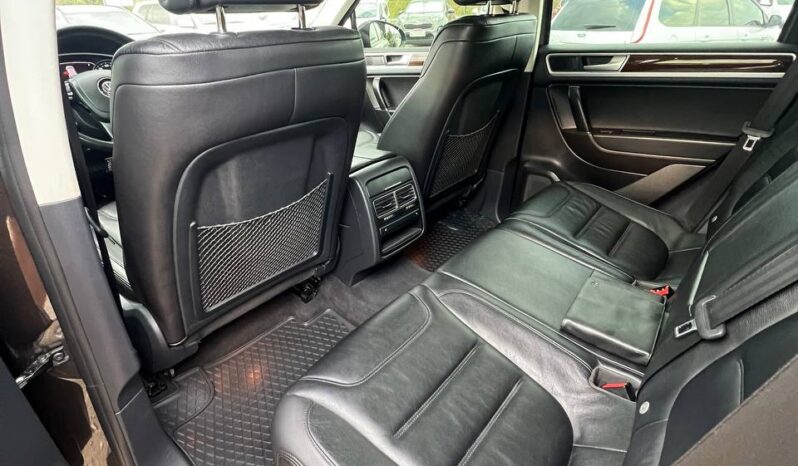 
								2016  VOLKSWAGEN Touareg заповнено									