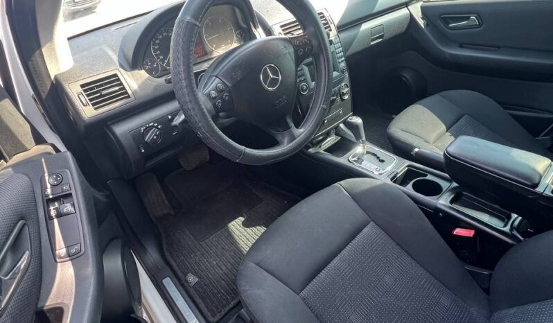 
								2010  MERCEDES BENZ AClass L Sedan заповнено									