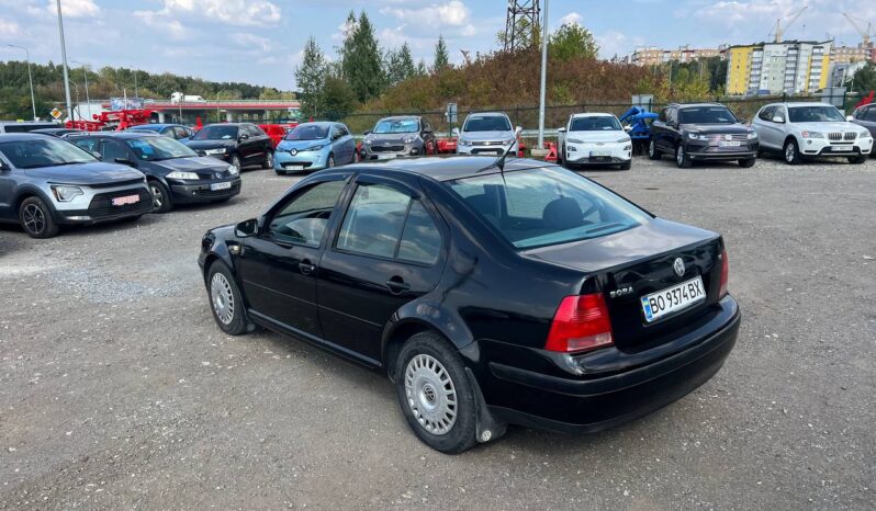 
								2000  VOLKSWAGEN Bora заповнено									