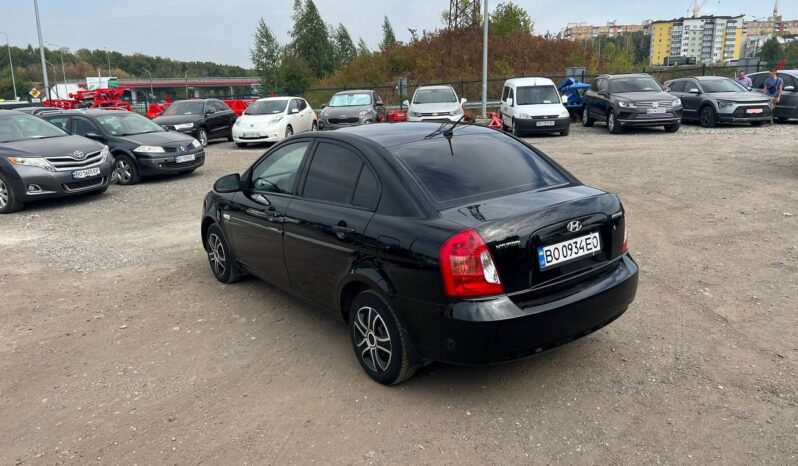 
								2008  HYUNDAI Accent заповнено									
