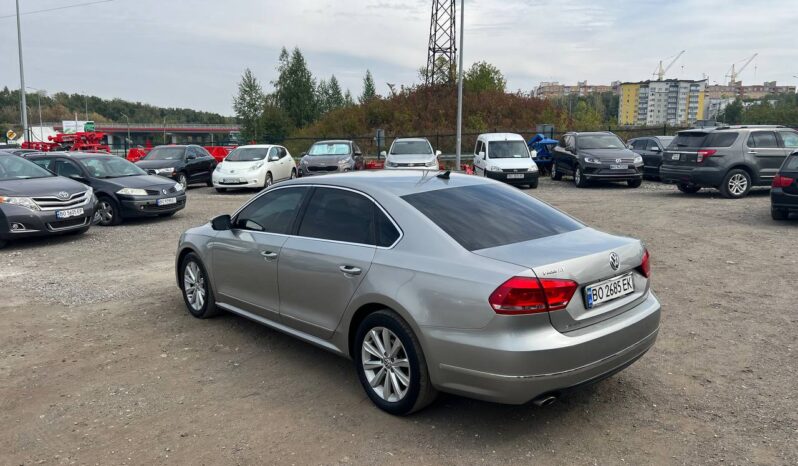 
								2012  VOLKSWAGEN Passat заповнено									