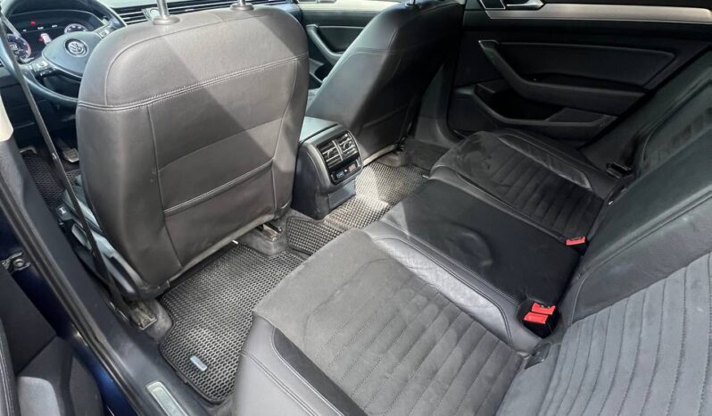 
								2015  VOLKSWAGEN Passat заповнено									