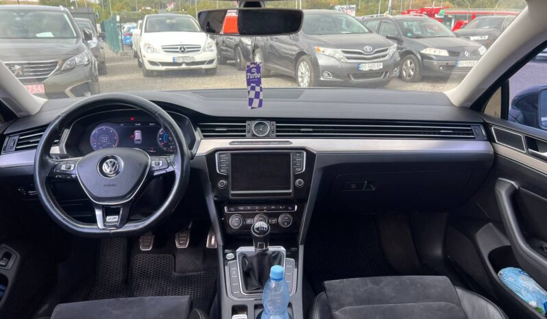
								2015  VOLKSWAGEN Passat заповнено									