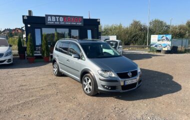 2007  VOLKSWAGEN Touran