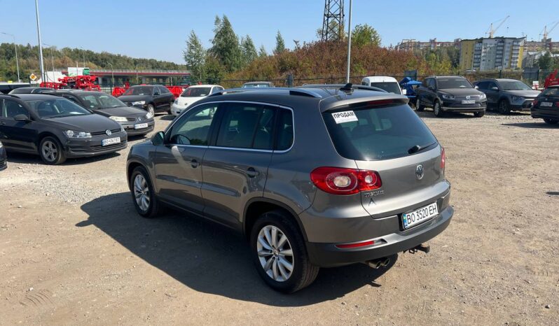 
								2011  VOLKSWAGEN Tiguan заповнено									