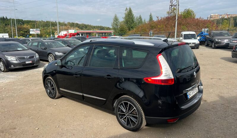 
								2013  RENAULT Scenic заповнено									
