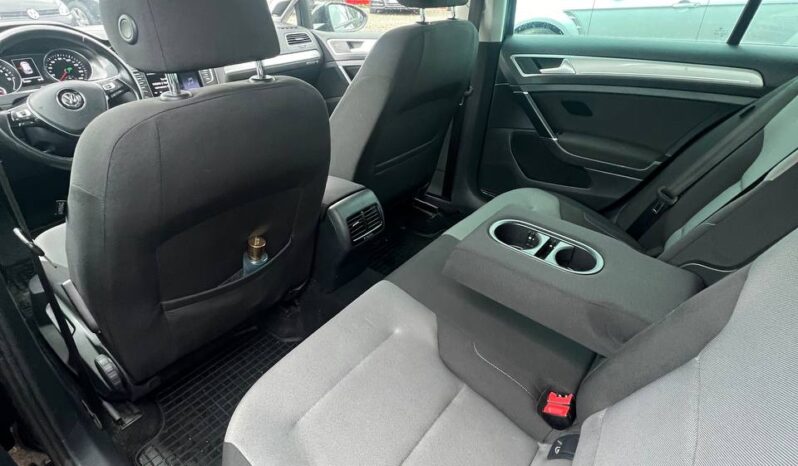
								2015  VOLKSWAGEN eGolf заповнено									