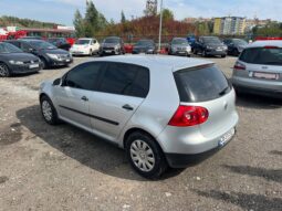 
										2005  VOLKSWAGEN Golf V Va заповнено									