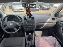 
										2005  VOLKSWAGEN Golf V Va заповнено									