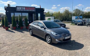 2014  HYUNDAI Accent