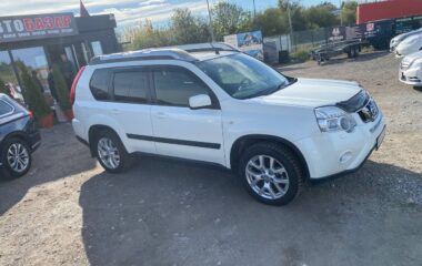 2012  NISSAN XTrail