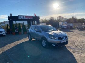 2013  NISSAN Qashqai