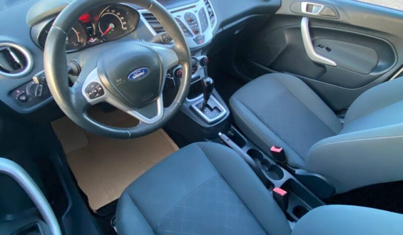 
								2012  FORD Fiesta 5 doors заповнено									