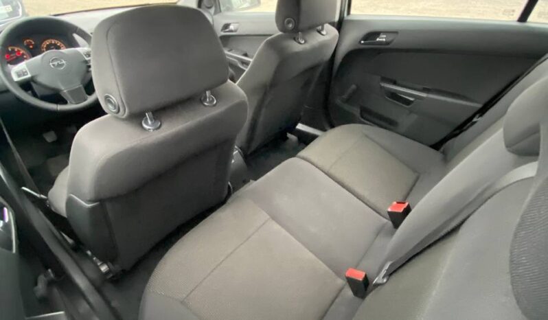 
								2009  OPEL Astra заповнено									