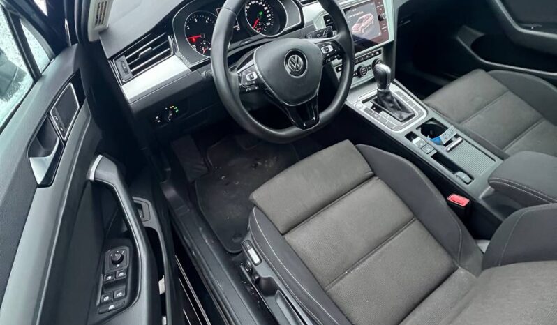 
								2019  VOLKSWAGEN Passat заповнено									