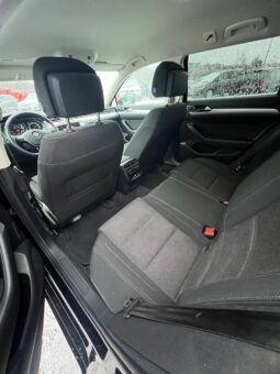 
										2019  VOLKSWAGEN Passat заповнено									
