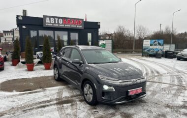 2021  HYUNDAI Kona