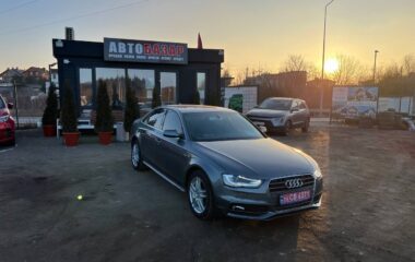 2015  AUDI A4