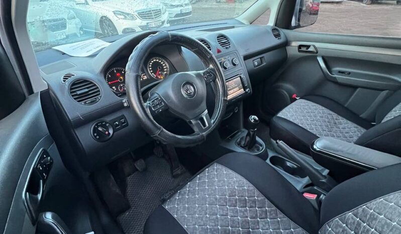 
								2014  VOLKSWAGEN Caddy заповнено									