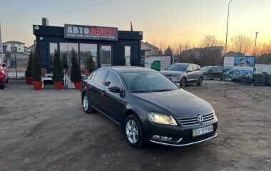 2012  VOLKSWAGEN Passat